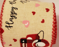 BUF CHK TRK HRTS HPY VDAY TXT TAN LIN-2.5” WR
This bow is for a Valentine’s Day collection. Streamers will be solid ribbon in the colors of red, pink, white, black and tan.