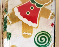GNGRBRD KIDS WH SAT-1.5” WR
This bow is for a Christmas collection. Streamers will be solid ribbon in the colors of red, green, gold and white. If available, a coordinating text streamer could be added.