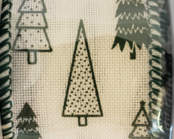 GRN CMAS TREES WH LIN-1.5” WR
This bow is for a Christmas collection. Streamers will be solid ribbon in green and white. If available, a coordinating text streamer could be added.
