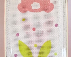 PASTEL BNYS DOTS WH LIN-1.5” WR
This bow is for Easter. Streamers will be solid ribbon in coordinating colors. If available, a coordinating text streamer could be added.