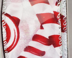 PEPMNT CNDY WH SHR-1.5” WR
This bow could be used for Christmas or winter collections. Streamers will be solid ribbon in the colors of red and white. If available, a coordinating text streamer for the desired occasion could be added.