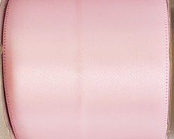 PNK SAT-2.5” **(THIS IS NOT A FORMED BOW BY ITSELF!)**
THIS BOW WILL BE FLOPPY UNLESS USED IN CONJUNCTION WITH A WIRED RIBBON. It could be used for any occasion. Streamers could be any coordinating print or solid ribbon.