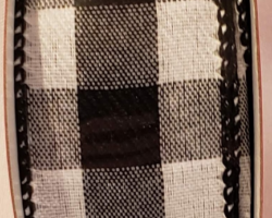 WH BLK BUFFALO CHK-1.5” WR
This bow is for any occasion. Streamers will be solid ribbon in the colors of black and white. If available, a coordinating text streamer for the desired occasion could be added.